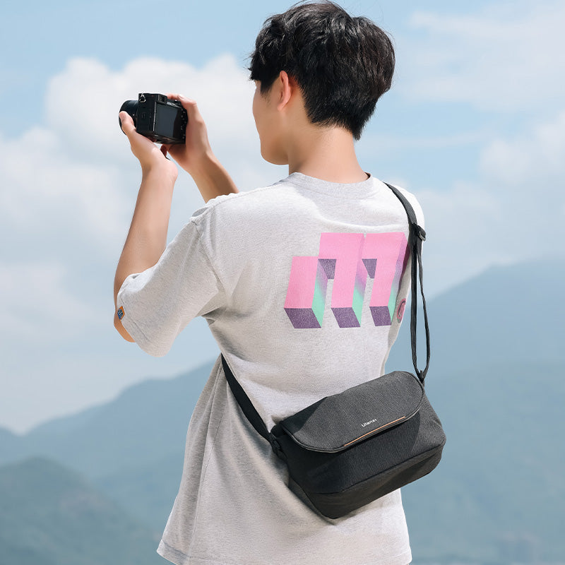 Ulanzi F02 Camera Sling Bag Black